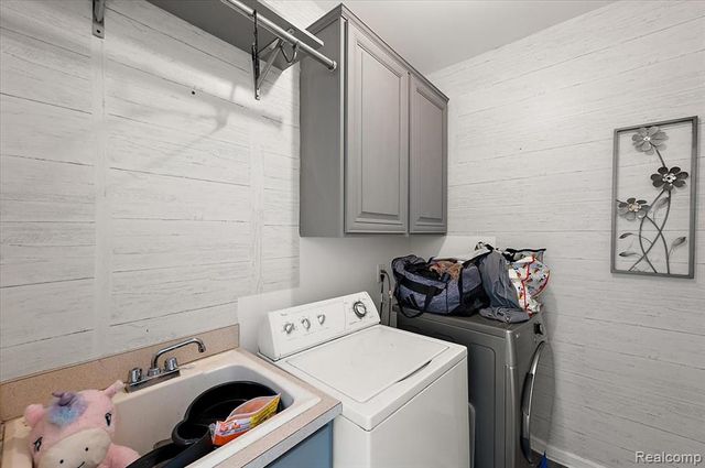 21559 Waverly Drive, Macomb, MI 48044