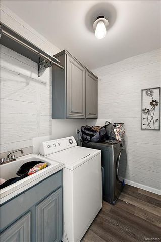 21559 Waverly Drive, Macomb, MI 48044