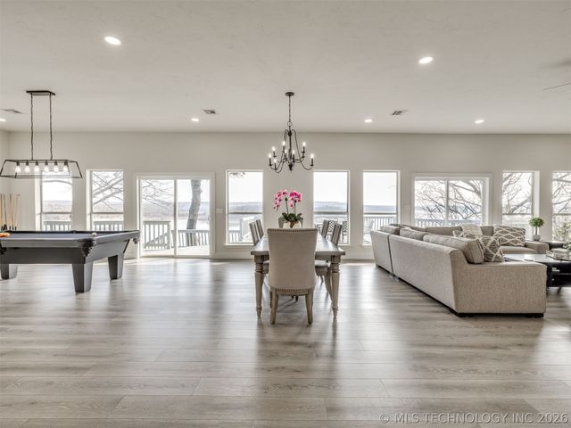 218 Nakomis Circle, Canadian, OK 74425