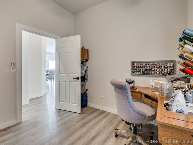 218 Nakomis Circle, Canadian, OK 74425