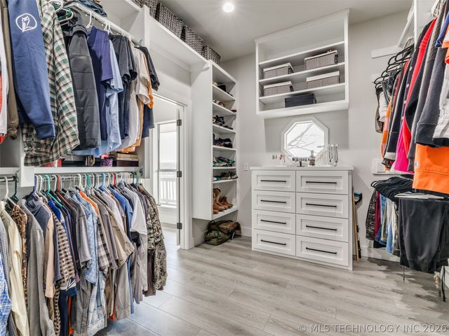 218 Nakomis Circle, Canadian, OK 74425