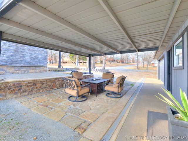 218 Nakomis Circle, Canadian, OK 74425