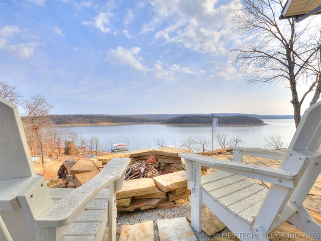 218 Nakomis Circle, Canadian, OK 74425