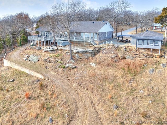 218 Nakomis Circle, Canadian, OK 74425