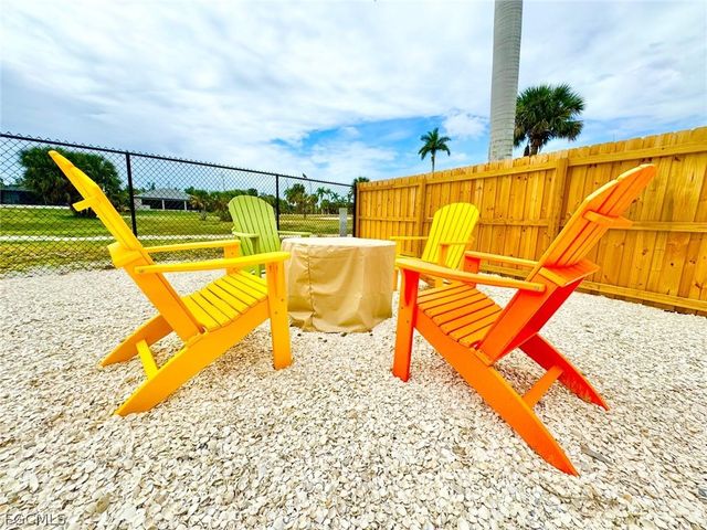 14271 Sandarac DR, Bokeelia, FL 33922