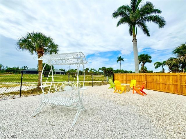 14271 Sandarac DR, Bokeelia, FL 33922