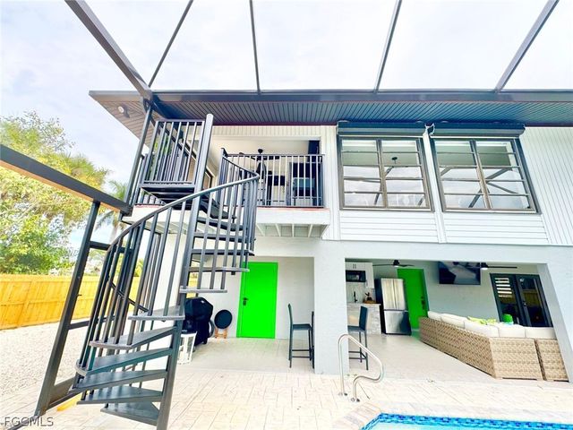 14271 Sandarac DR, Bokeelia, FL 33922