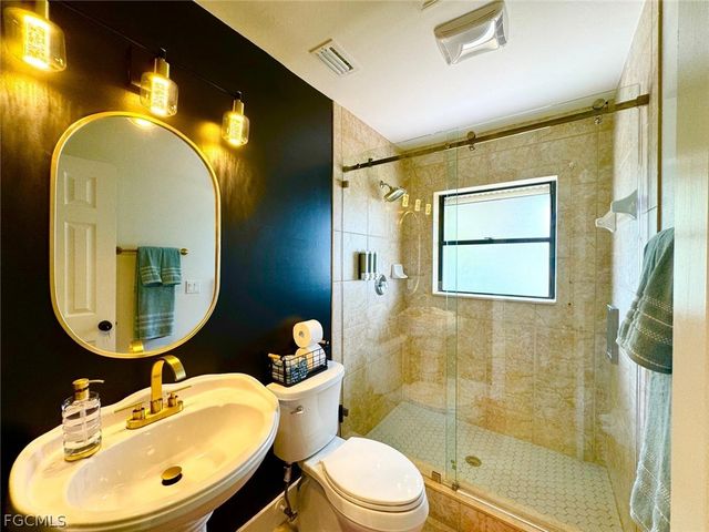 14271 Sandarac DR, Bokeelia, FL 33922