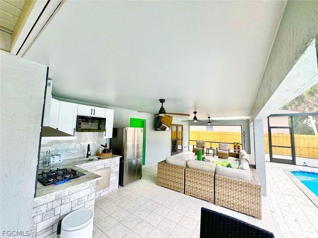 14271 Sandarac DR, Bokeelia, FL 33922