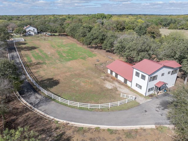 950 Naylor Road, Cross Roads, TX 76227