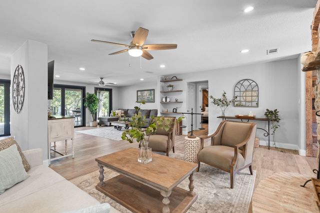 950 Naylor Road, Cross Roads, TX 76227