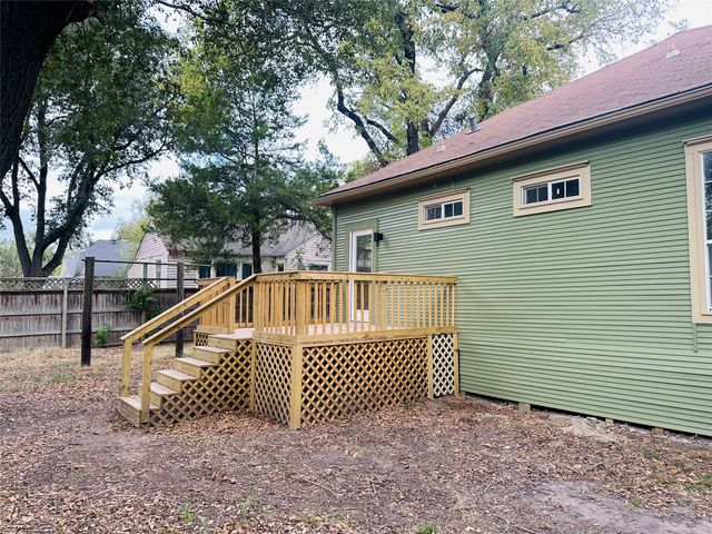 111 Pecan Street, Terrell, TX 75160
