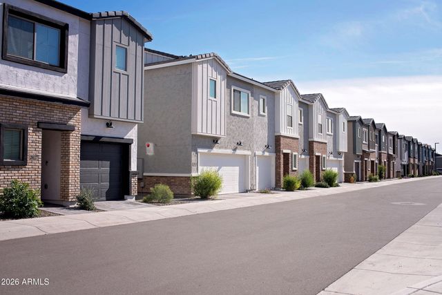 28131 N 28th Avenue, Phoenix, AZ 85050