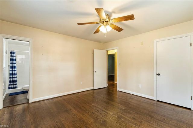 200 Essex DR, Chesapeake, VA 23320