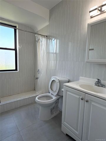 4035 Ithaca Street 4G, Elmhurst, NY 11373