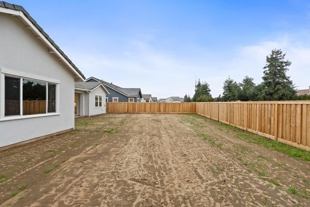 1397 N Fordham Avenue, Clovis, CA 93619