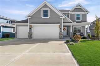 7613 N Tullis Avenue, Kansas City, MO 64158