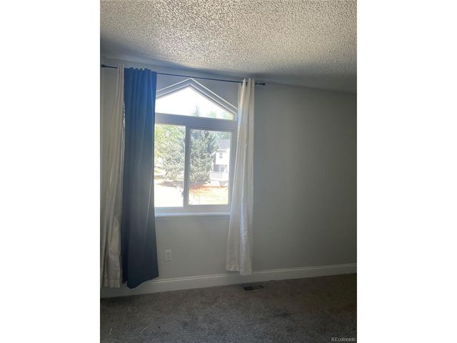 23 S Nome St B, Aurora, CO 80012