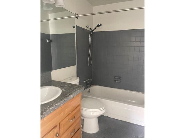 23 S Nome St B, Aurora, CO 80012