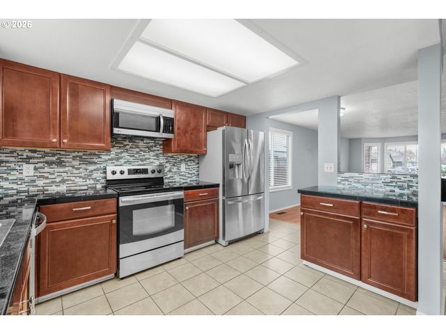 21831 Sw KRISTIN Ct, Beaverton, OR 97003