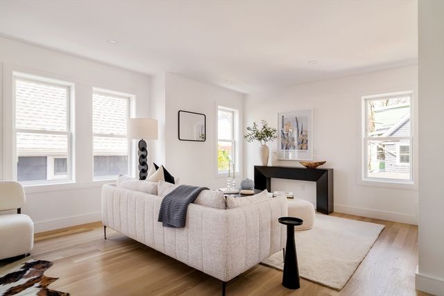 9 Olive Ave 2, Somerville, MA 02143