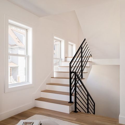 9 Olive Ave 2, Somerville, MA 02143