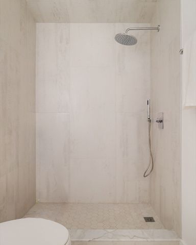 9 Olive Ave 2, Somerville, MA 02143