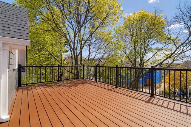 9 Olive Ave 2, Somerville, MA 02143