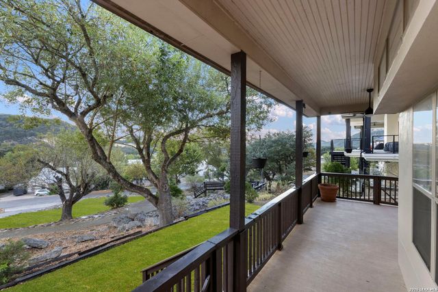 204 TAPATIO DR W, Boerne, TX 78006