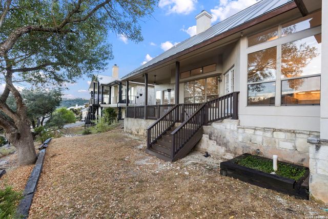 204 TAPATIO DR W, Boerne, TX 78006