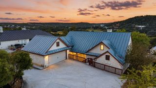 204 TAPATIO DR W, Boerne, TX 78006