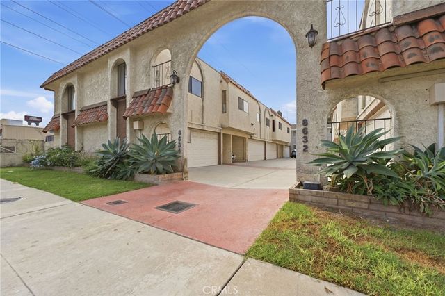 8634 Park Street 3, Bellflower, CA 90706