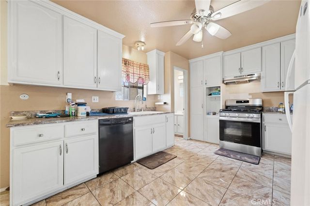 8634 Park Street 3, Bellflower, CA 90706