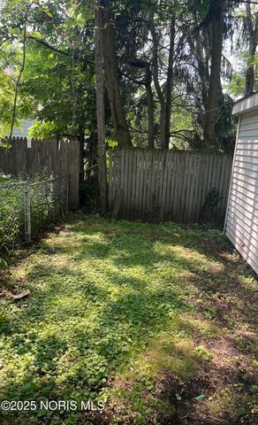 1815 Berdan Avenue, Toledo, OH 43613