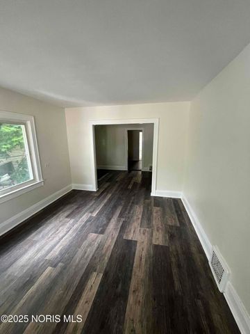 1815 Berdan Avenue, Toledo, OH 43613