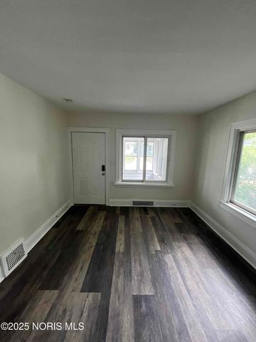 1815 Berdan Avenue, Toledo, OH 43613