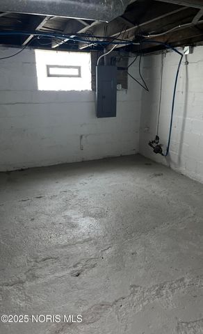 1815 Berdan Avenue, Toledo, OH 43613