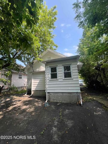 1815 Berdan Avenue, Toledo, OH 43613