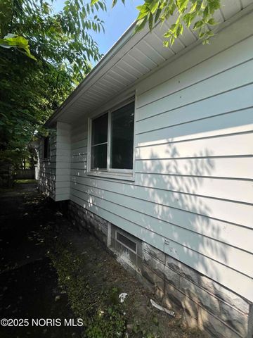 1815 Berdan Avenue, Toledo, OH 43613