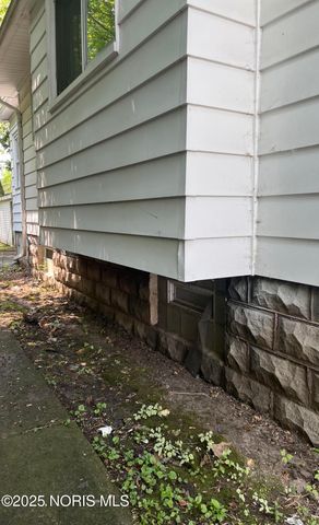 1815 Berdan Avenue, Toledo, OH 43613