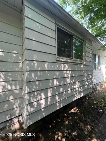 1815 Berdan Avenue, Toledo, OH 43613