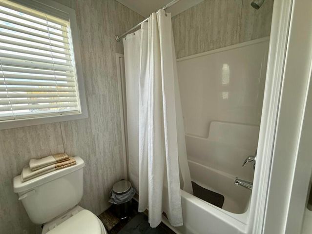 219 Daisy Lane, Saranac Lake, NY 12983