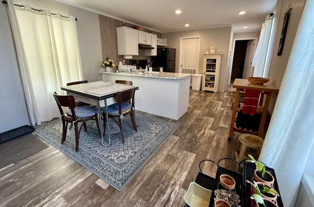 219 Daisy Lane, Saranac Lake, NY 12983