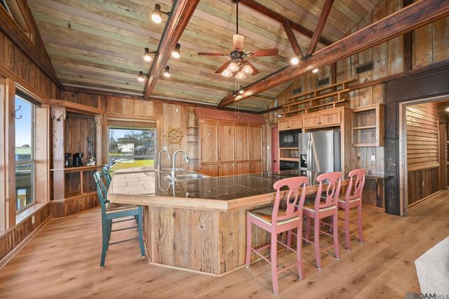 7928 False River Rd, Oscar, LA 70762