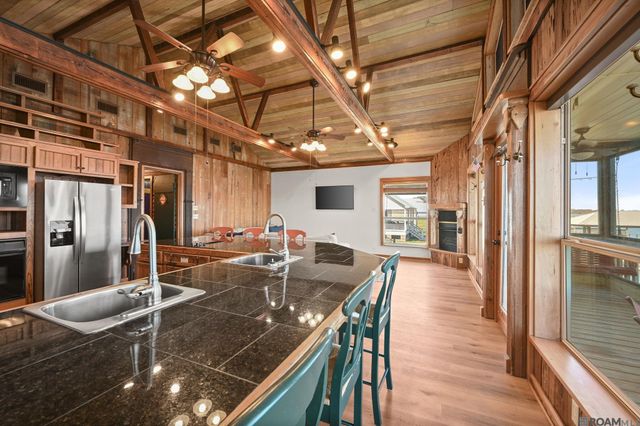 7928 False River Rd, Oscar, LA 70762