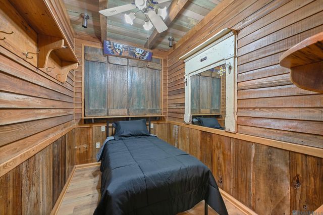 7928 False River Rd, Oscar, LA 70762