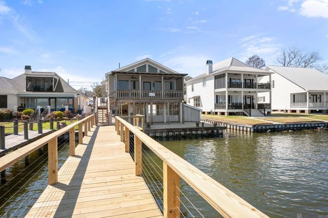 7928 False River Rd, Oscar, LA 70762