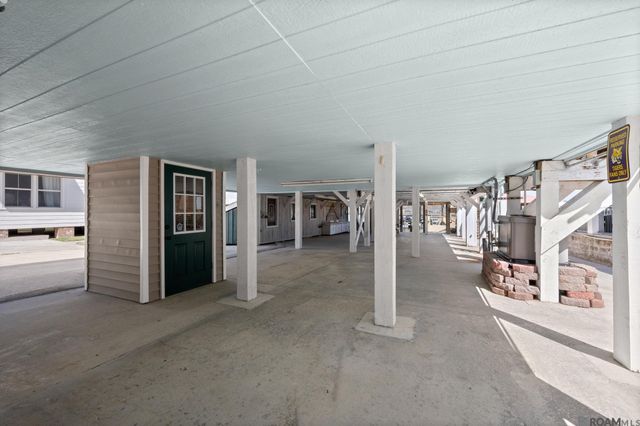 7928 False River Rd, Oscar, LA 70762