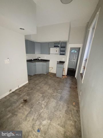 4281 LEIDY AVE, Philadelphia, PA 19104