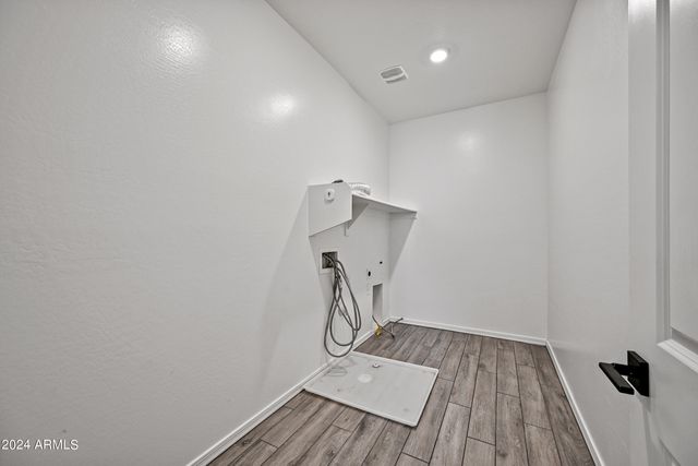 13360 W BRILES Road, Peoria, AZ 85383